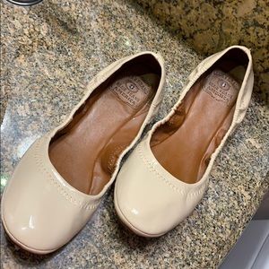 Lucky brand flats